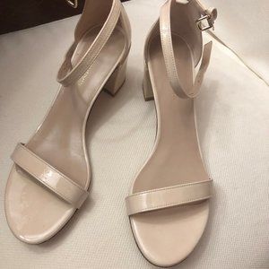 stuart weitzman simple sandals size 7.5